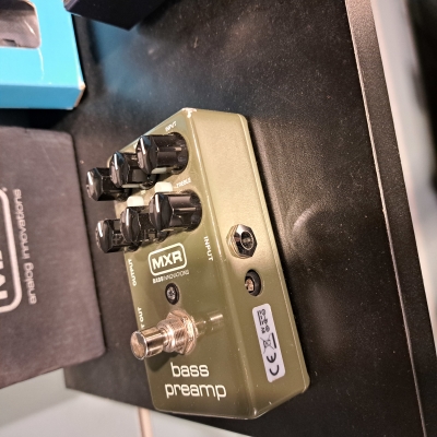 Store Special Product - MXR - M81 Bass Preamp